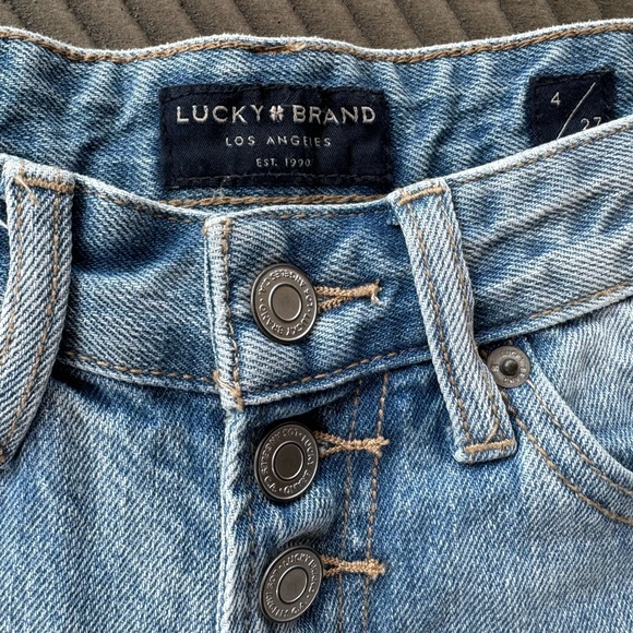 LUCKY Brand Women’s Boyfriend Jean Shorts Size 4/27 Preowned/Excellent Condition - Picture 6 of 10